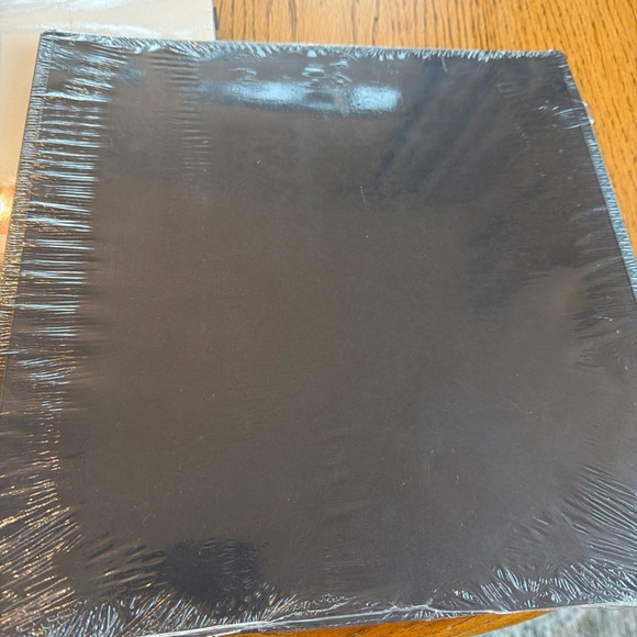 THE CREATIVE MEMORIES BLACK SCRAPBOOK PAGES 12 X 12 NEW 2 PACKS RCM-12BL 30 PAGE - Picture 2 of 3